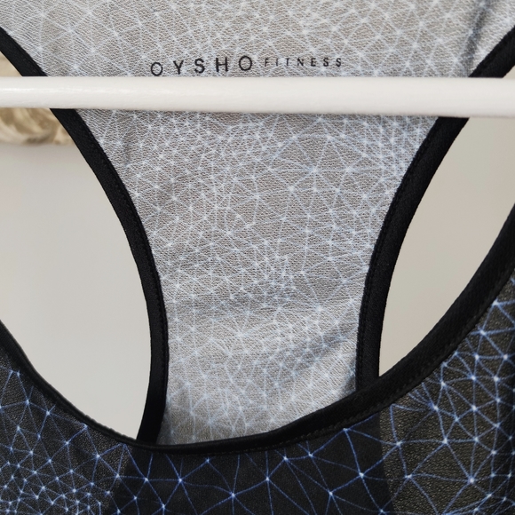 OYSHO galaxy workout top with racerback - Picture 5 of 5